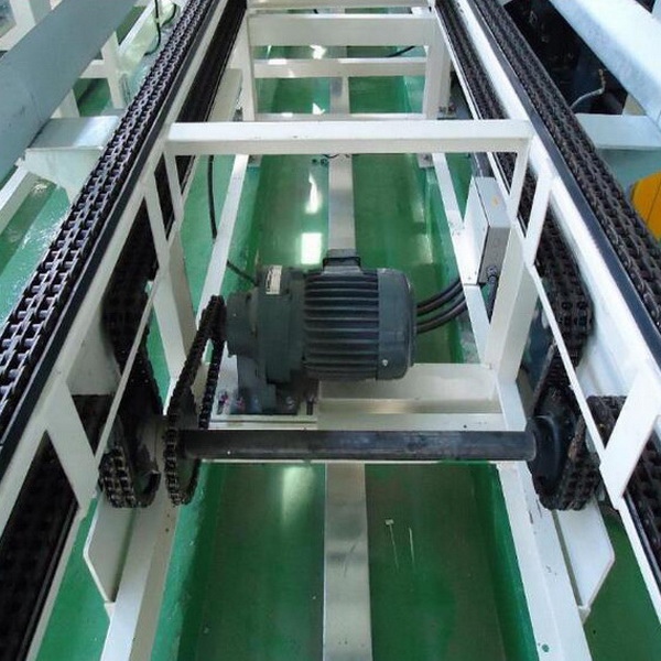 爬坡鏈條輸送機(jī)